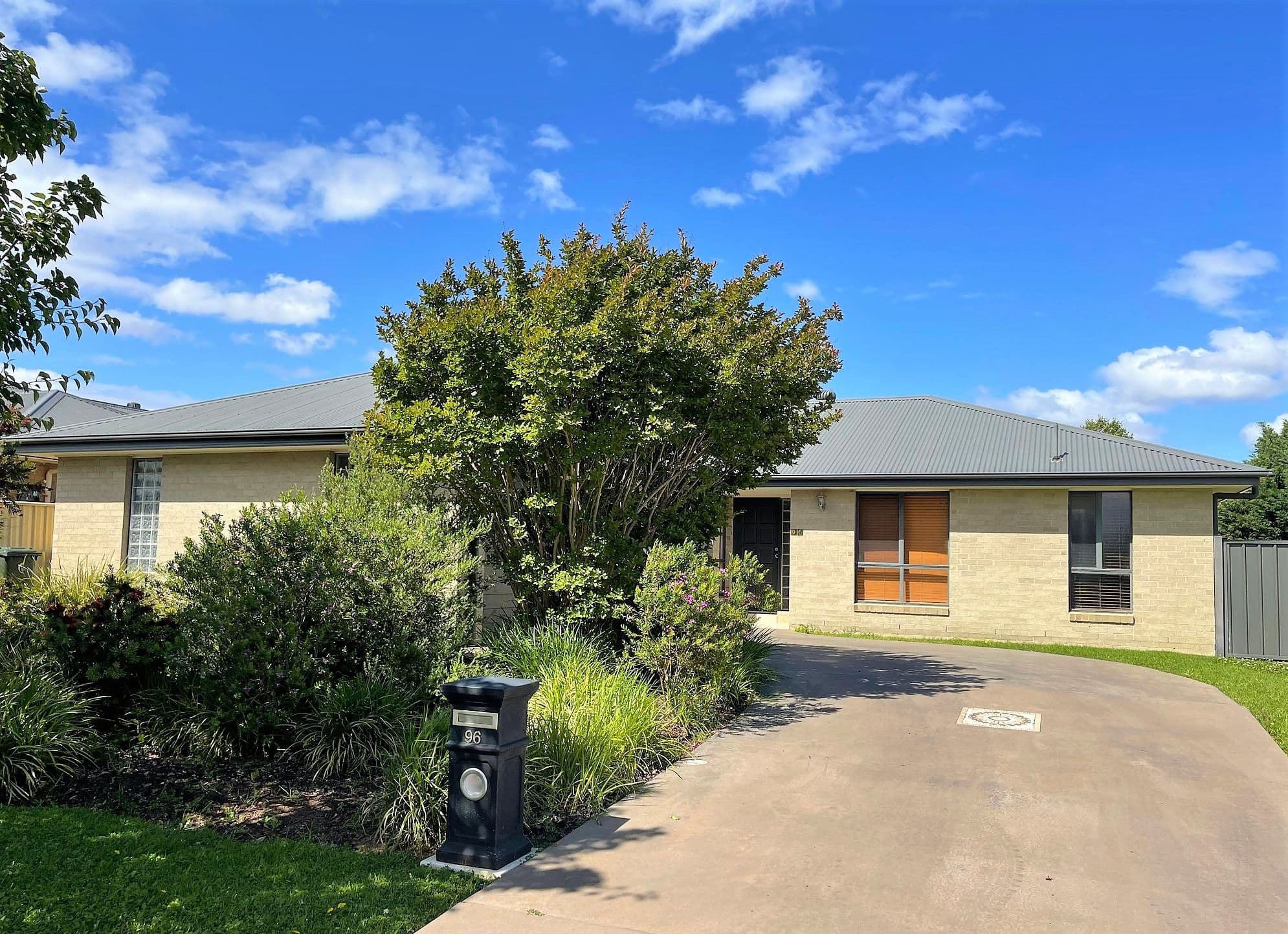 96 Hillam Drive, Griffith NSW 2680, Griffith - Thumbnail 2