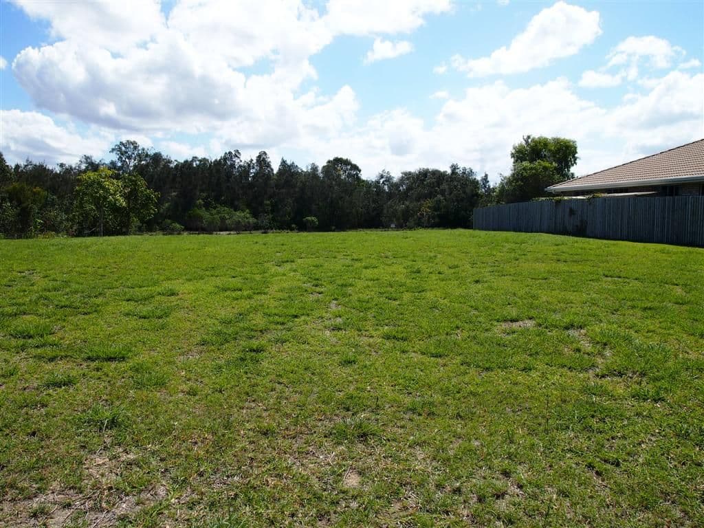 34 Spinnaker Drive, POINT VERNON QLD 4655, Point Vernon - Thumbnail 3