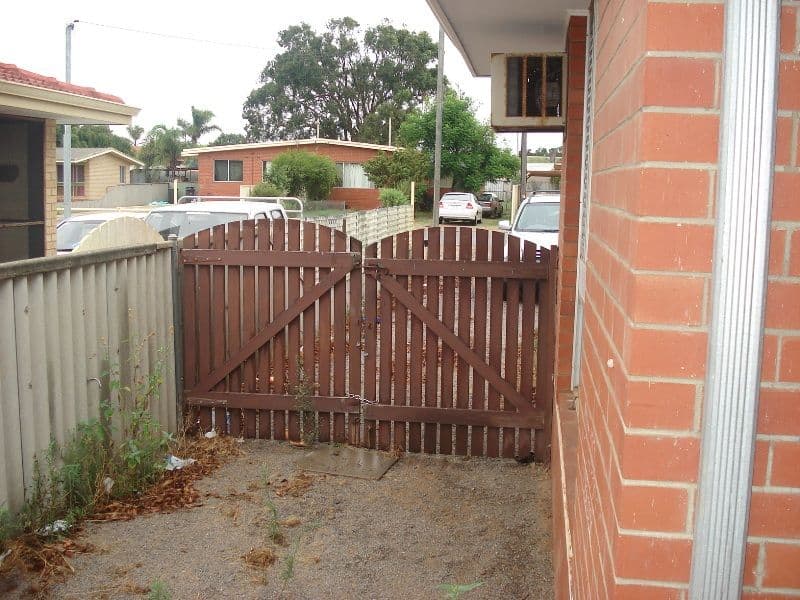 106 Kenny Crescent, RANGEWAY WA 6530, Rangeway - Thumbnail 4