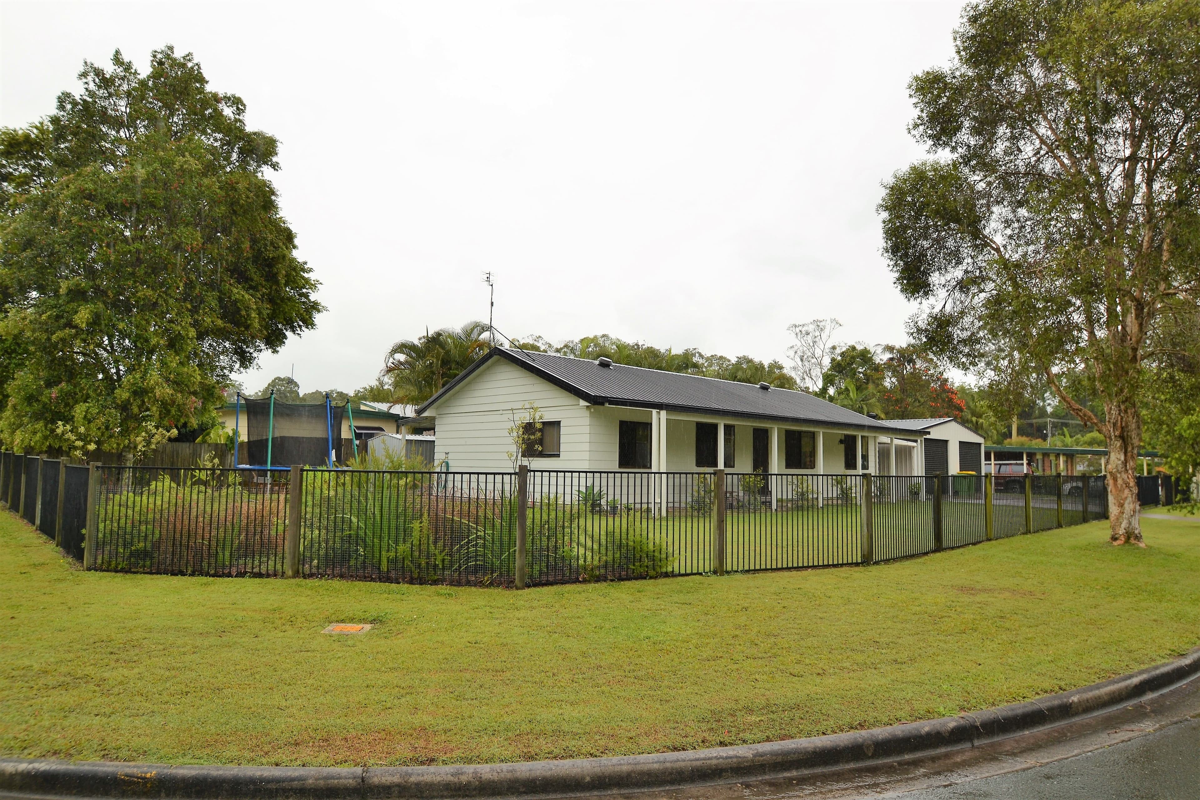 17 Vidler Court, Landsborough QLD 4550, Landsborough - Thumbnail 2