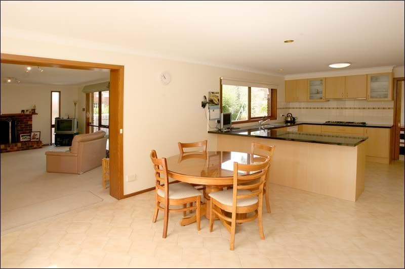 63 Torwood Avenue, GLEN WAVERLEY VIC 3150, Glen Waverley - Thumbnail 4