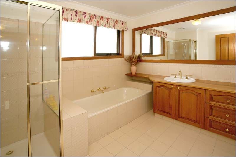 63 Torwood Avenue, GLEN WAVERLEY VIC 3150, Glen Waverley - Thumbnail 7