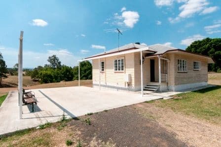 15 Burton Street, NORTH BOOVAL QLD 4304, North Booval - Thumbnail 8