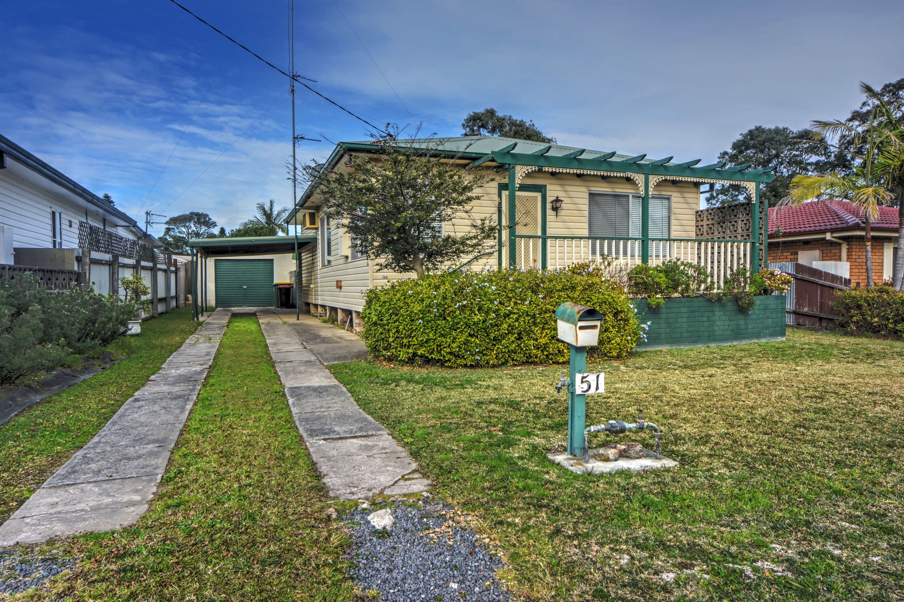 51 Deakin Street, Oak Flats - Image 1