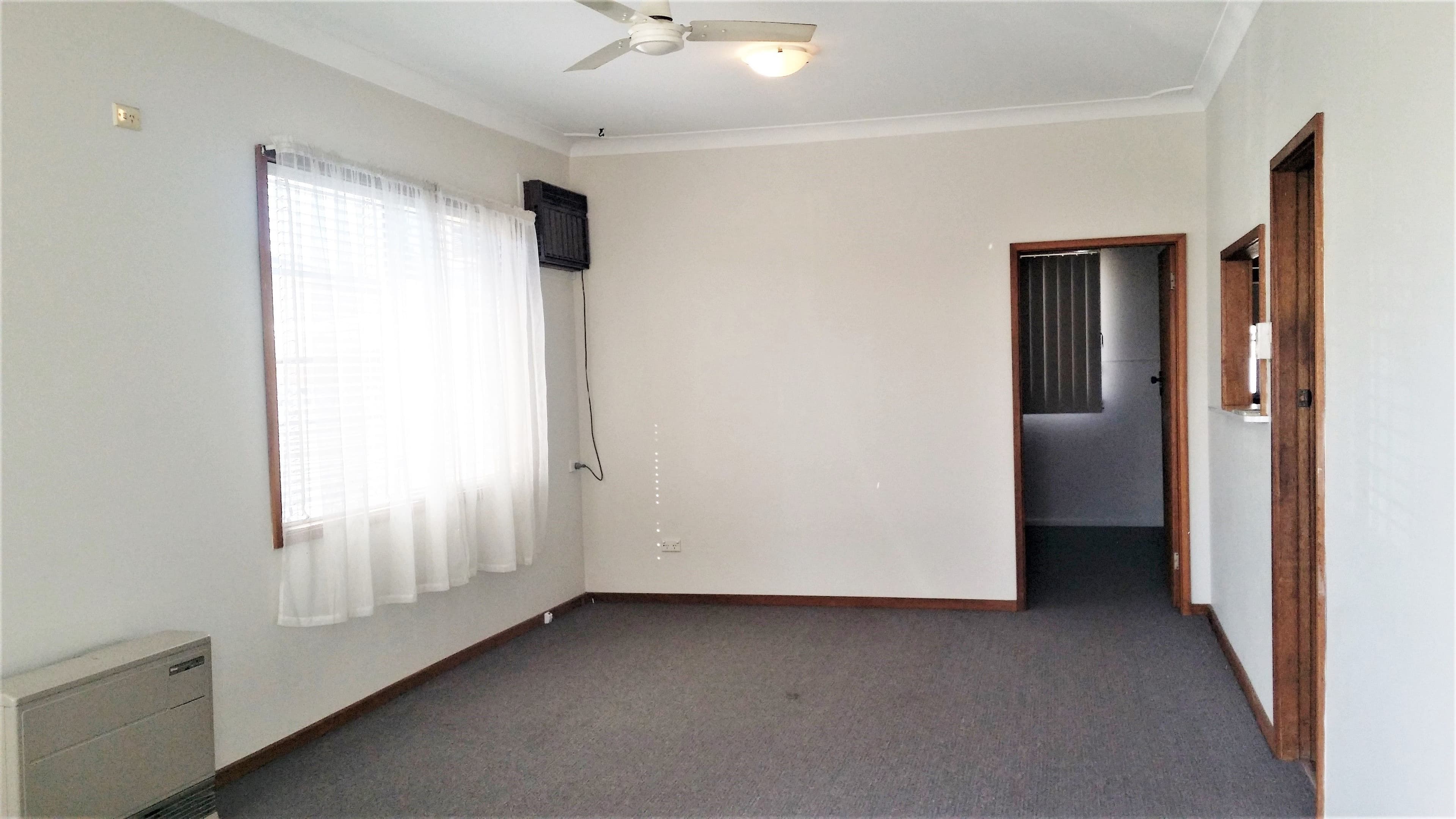 51 Deakin Street, Oak Flats - Thumbnail 7