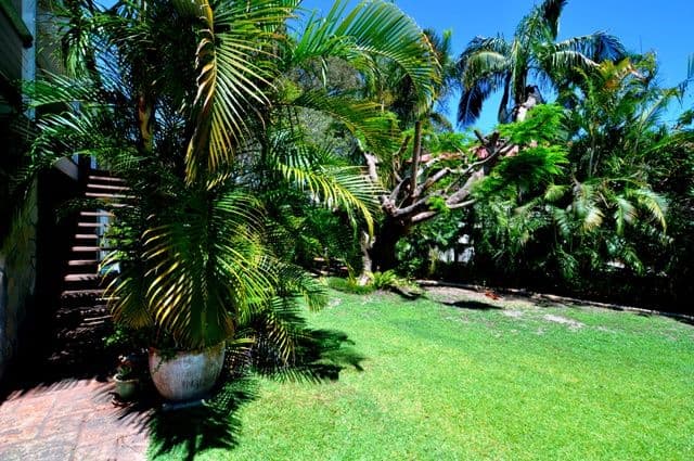 12 Iragana Street, HOPE ISLAND QLD 4212, Hope Island - Thumbnail 2