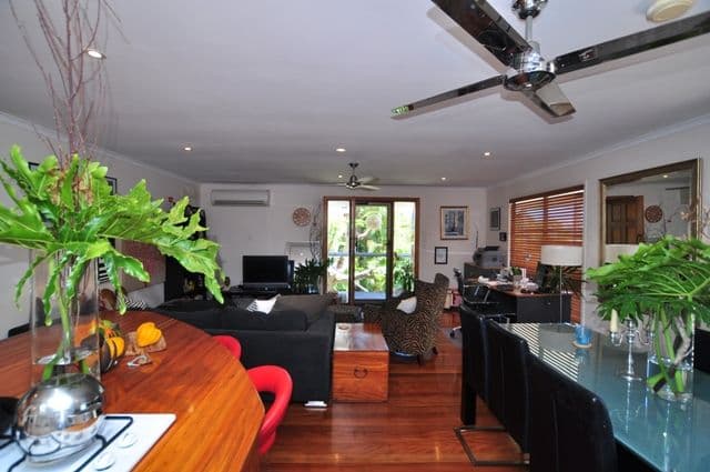 12 Iragana Street, HOPE ISLAND QLD 4212, Hope Island - Thumbnail 5