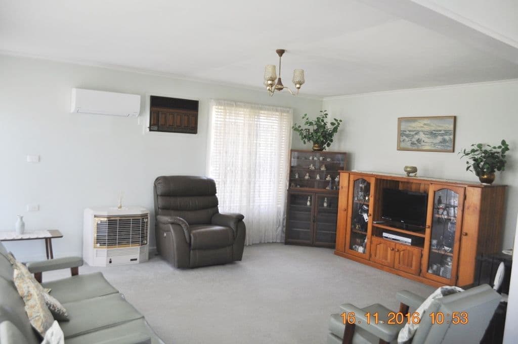1 Morris Street, Cootamundra - Thumbnail 2