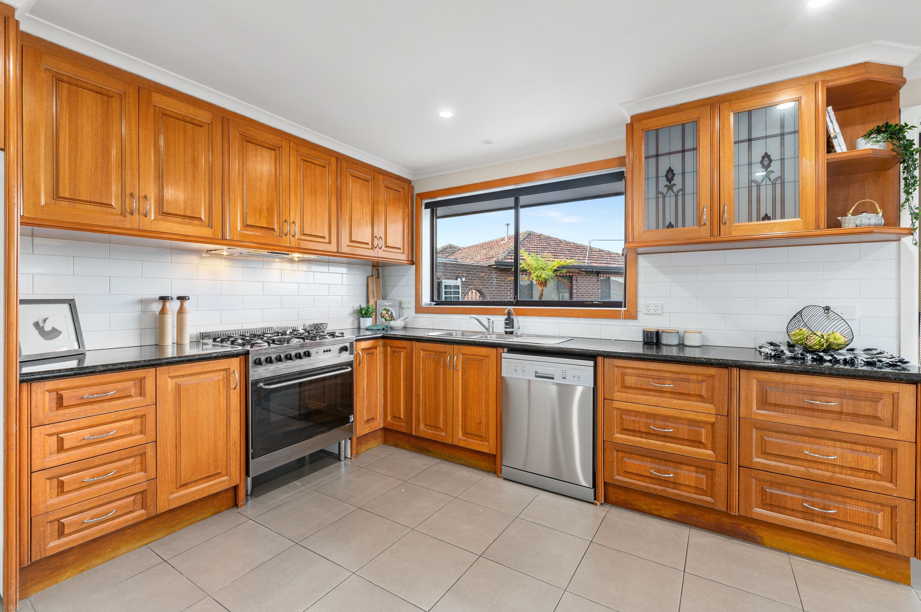 1 Daryl Court, Lalor VIC 3075, Lalor - Thumbnail 2
