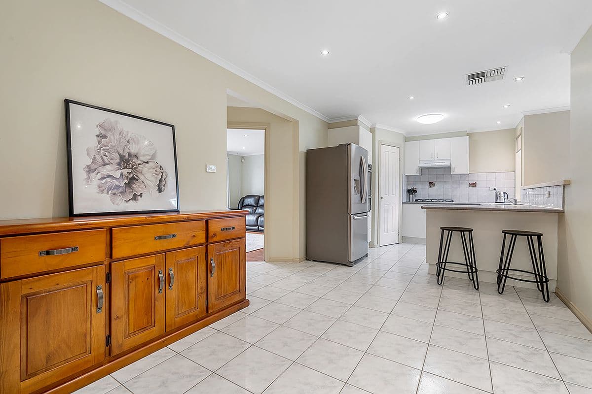 10 Sheridan Way, Roxburgh Park VIC 3064, Roxburgh Park - Thumbnail 6