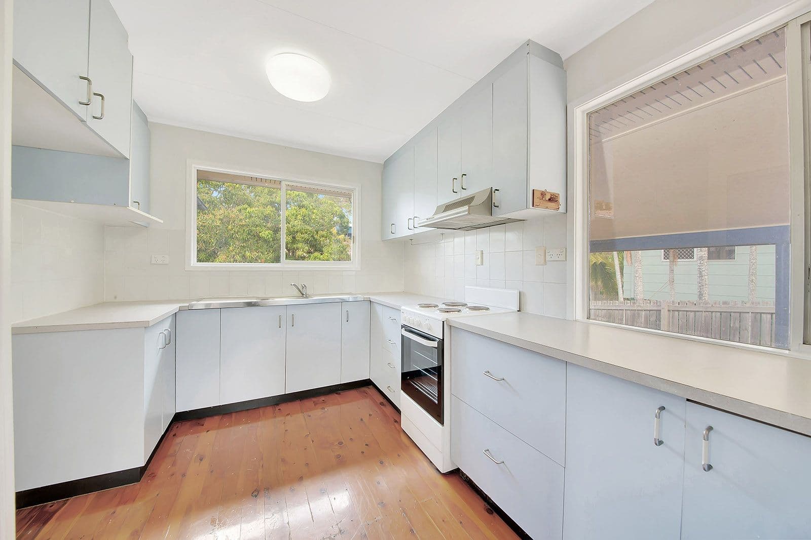 8 John Dory Drive, Toolooa QLD 4680, Toolooa - Thumbnail 2