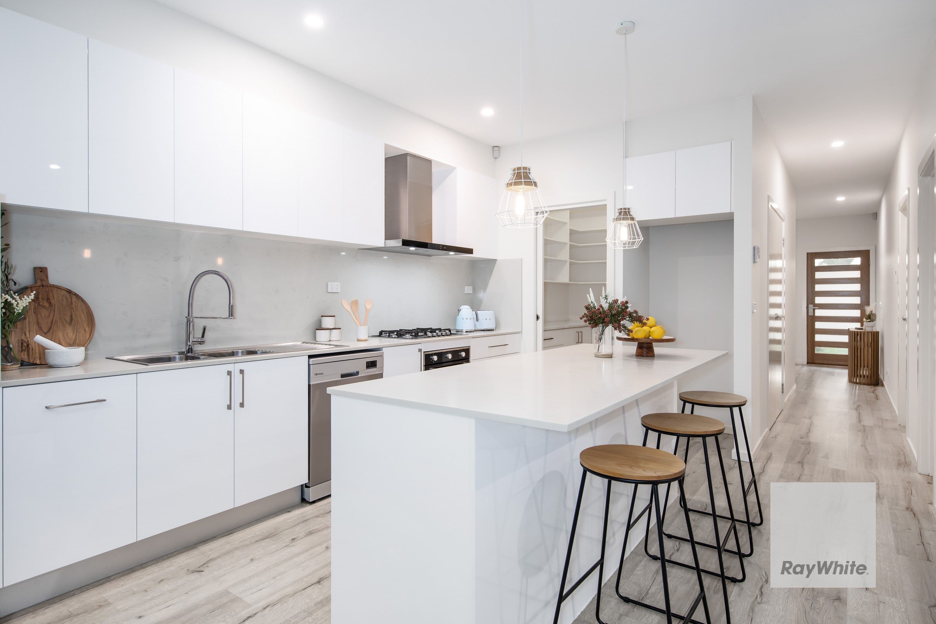 39 Higgins Street, FRASER RISE VIC 3336, Fraser Rise - Thumbnail 4