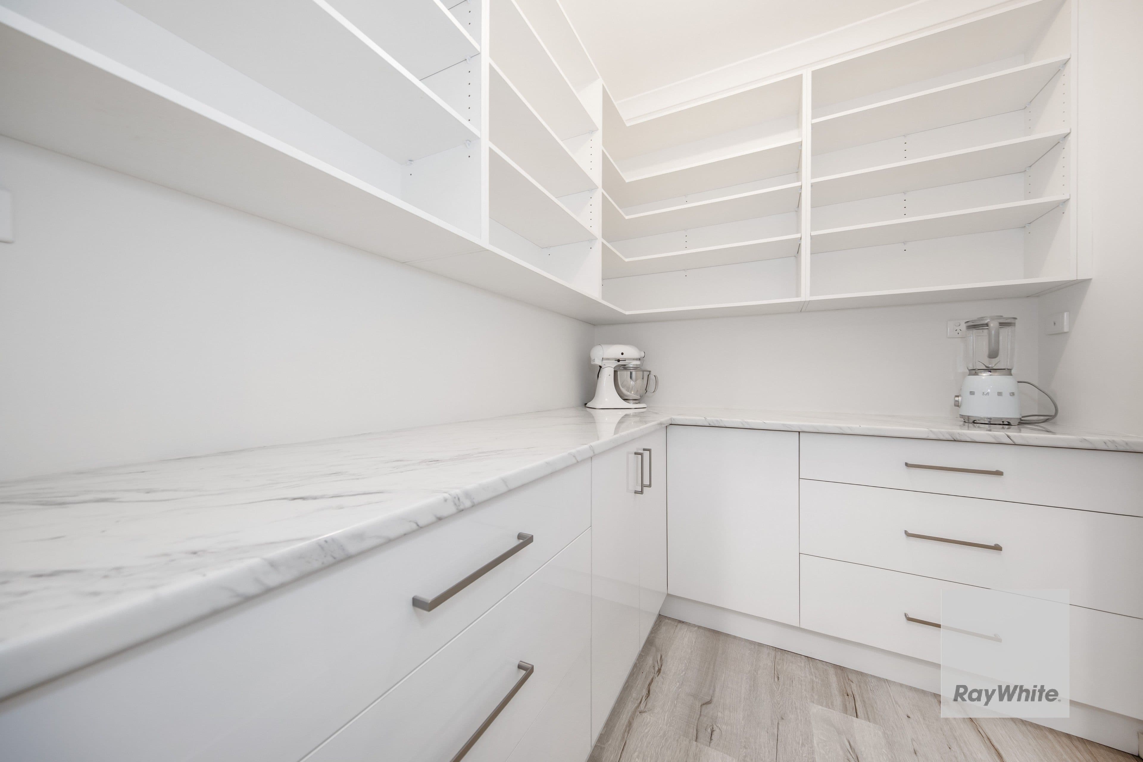 39 Higgins Street, FRASER RISE VIC 3336, Fraser Rise - Thumbnail 6