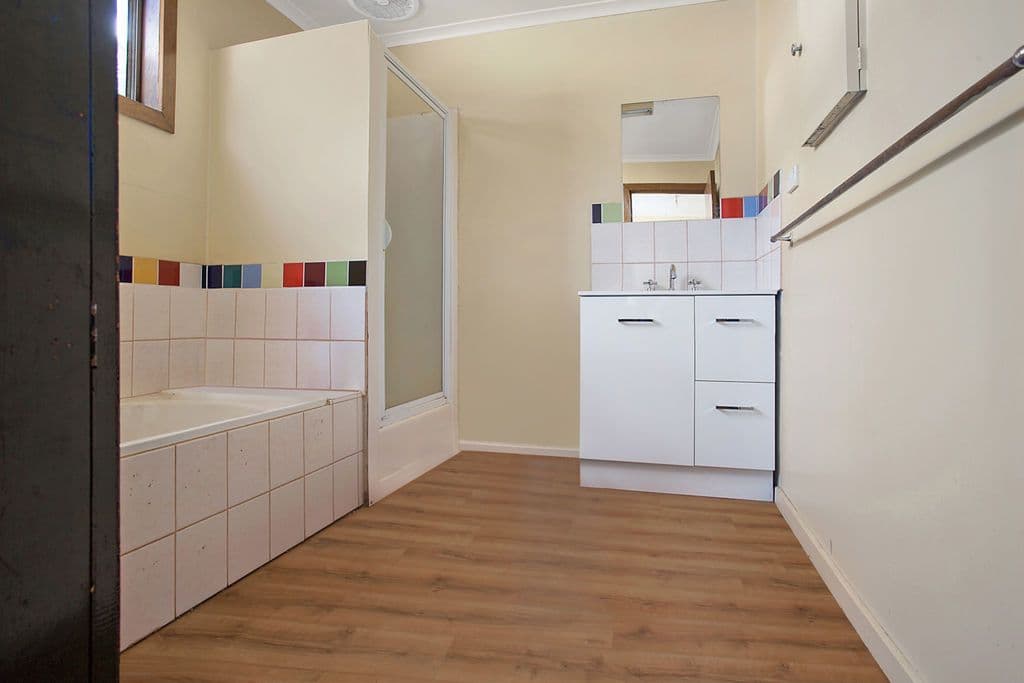 5 Fergusson Street, Camperdown VIC 3260, Camperdown - Thumbnail 5