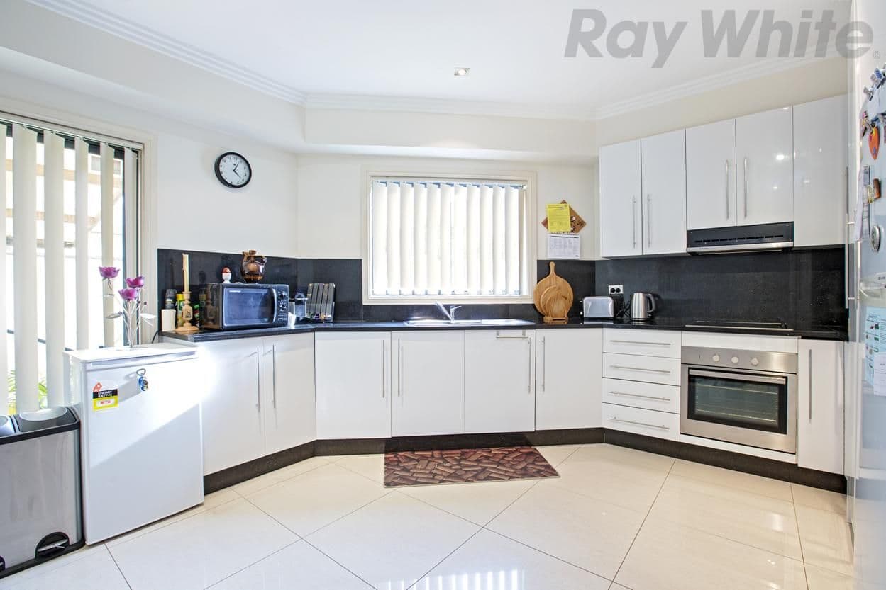 39 Mayberry Crescent, Liverpool NSW 2170, Liverpool - Thumbnail 2