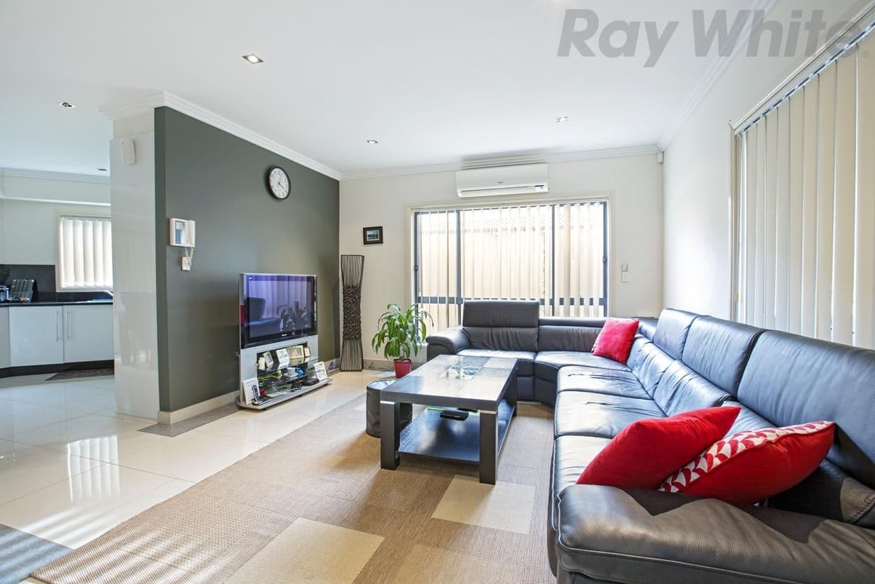 39 Mayberry Crescent, Liverpool NSW 2170, Liverpool - Thumbnail 4