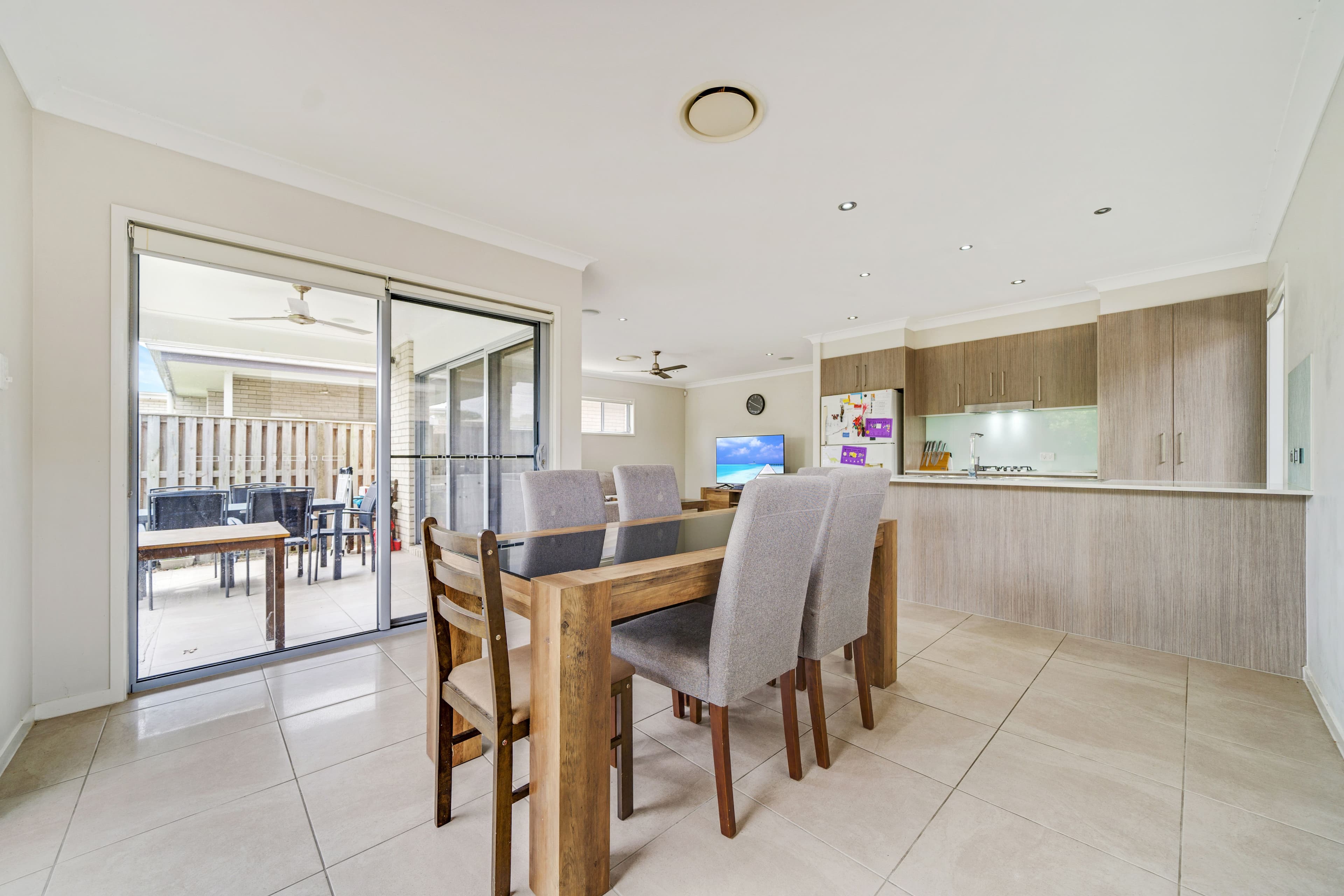 38 Stoneleigh Reserve Boulevard, Logan Reserve QLD 4133, Logan Reserve - Thumbnail 8