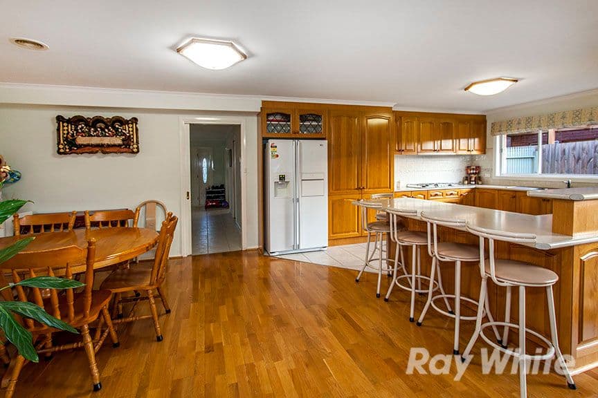 3 Ranceby Close, Rowville VIC 3178, Rowville - Thumbnail 4