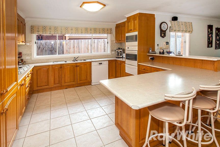 3 Ranceby Close, Rowville VIC 3178, Rowville - Thumbnail 5