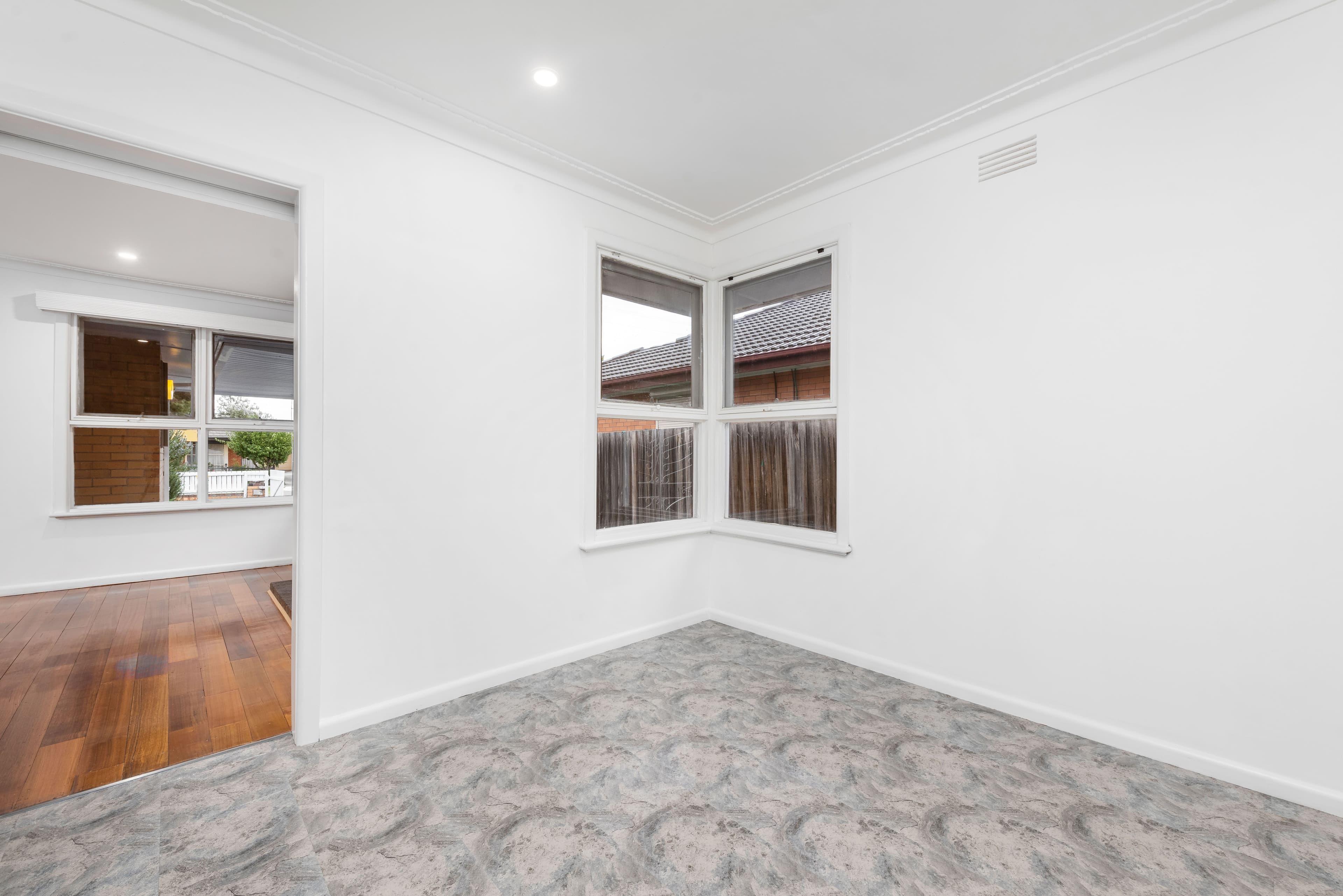 42 Tunaley Parade, Reservoir VIC 3073, Reservoir - Thumbnail 5