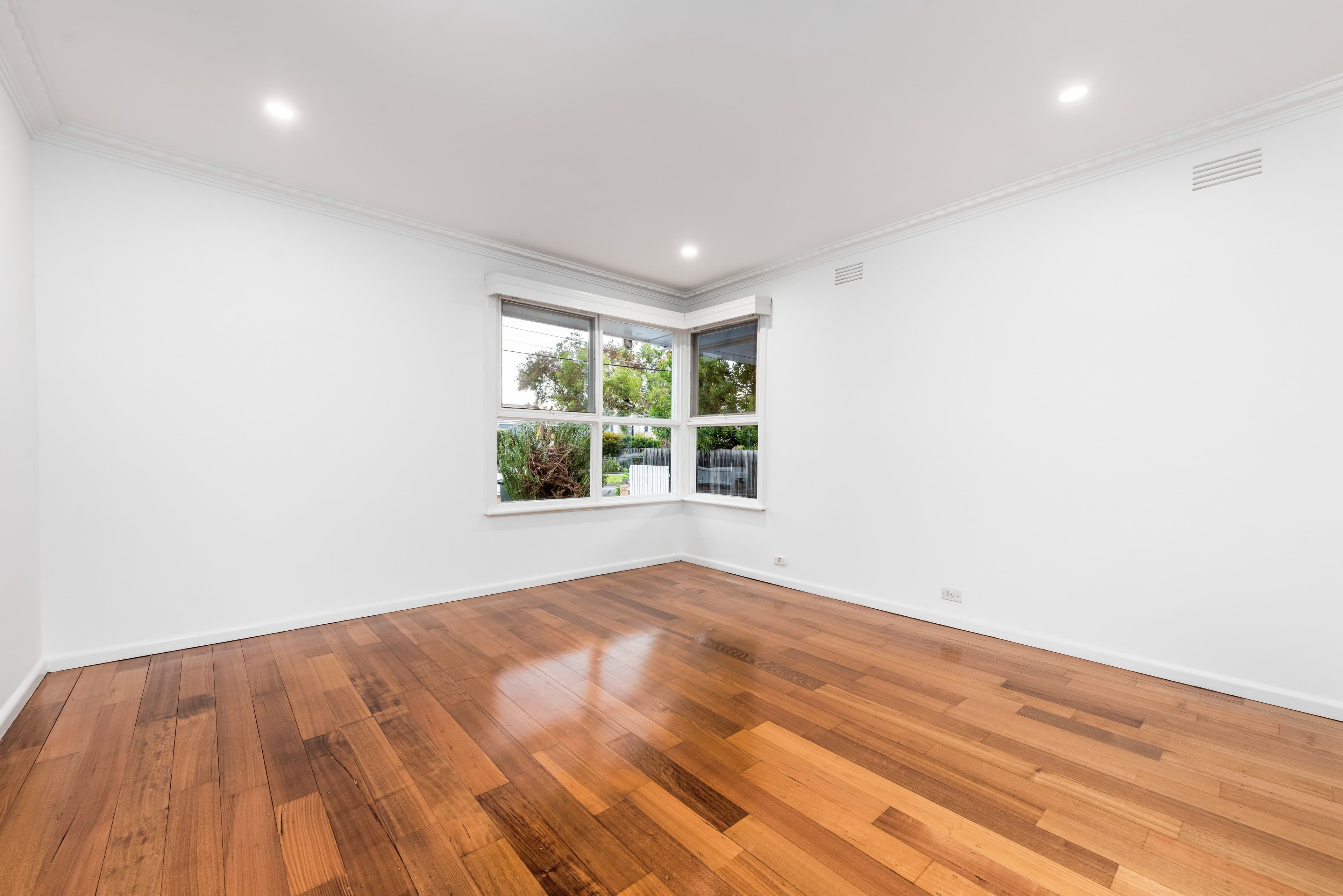 42 Tunaley Parade, Reservoir VIC 3073, Reservoir - Thumbnail 7