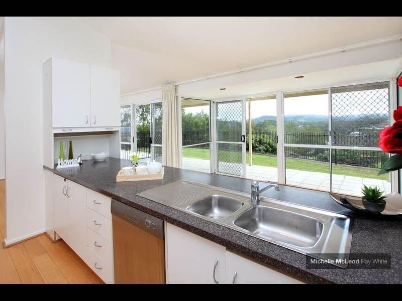 56 Bielby Road, CHAPEL HILL QLD 4069, Chapel Hill - Thumbnail 7