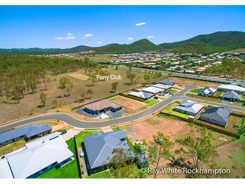 14 Belbowrie Avenue, Norman Gardens QLD 4701, Norman Gardens - Thumbnail 3