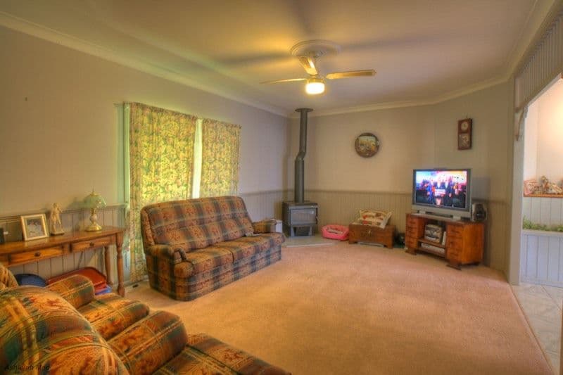 7 Gabbinbar Court, PINE MOUNTAIN QLD 4306, Pine Mountain - Thumbnail 6