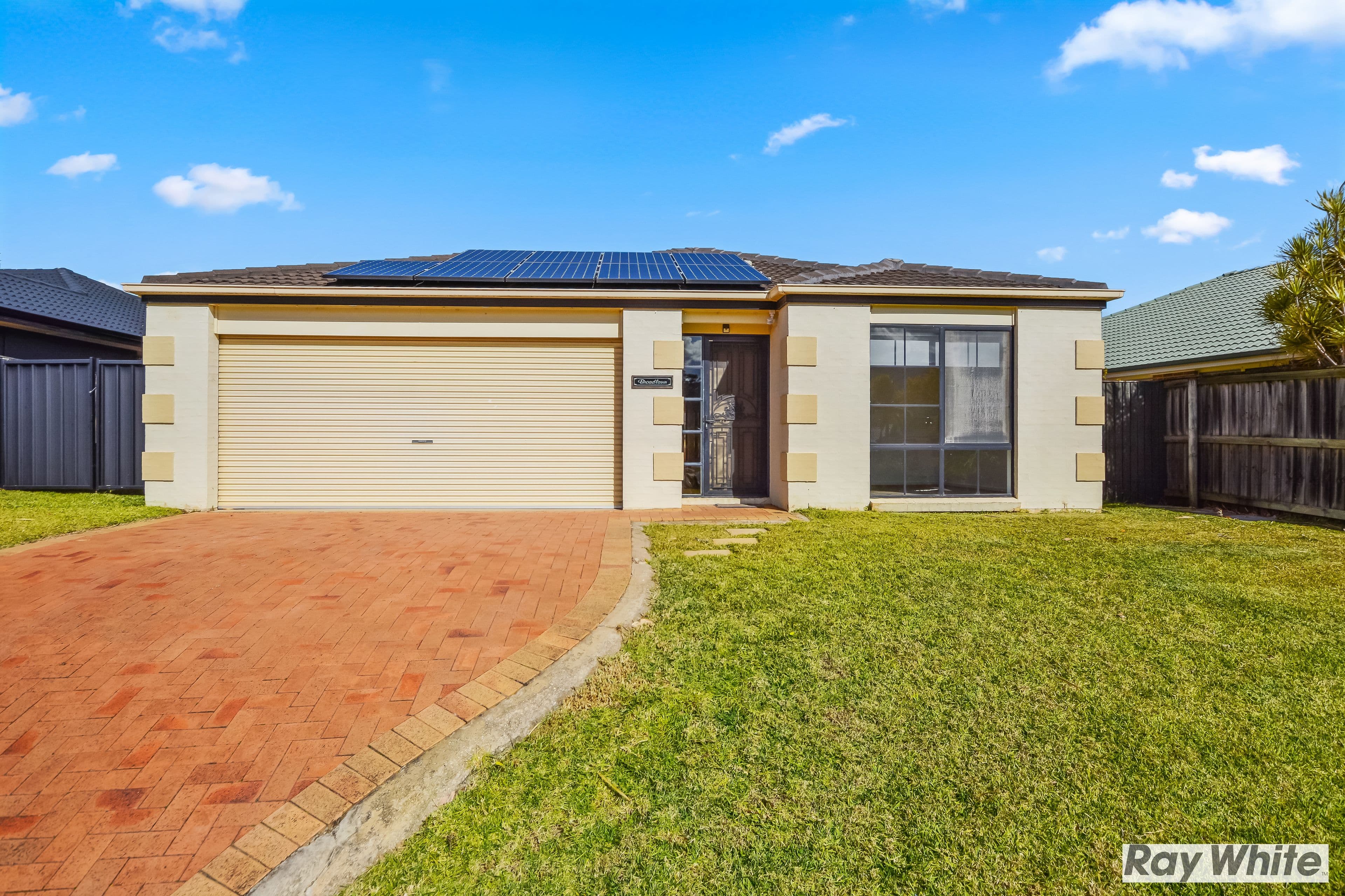 5 Pinewood Place, Horsley - Thumbnail 2