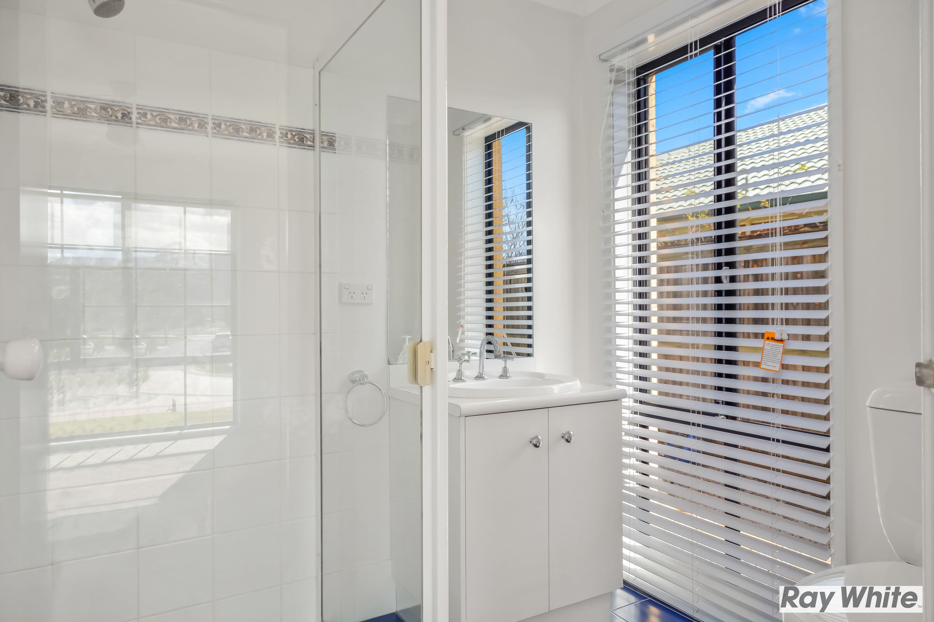5 Pinewood Place, Horsley - Thumbnail 6
