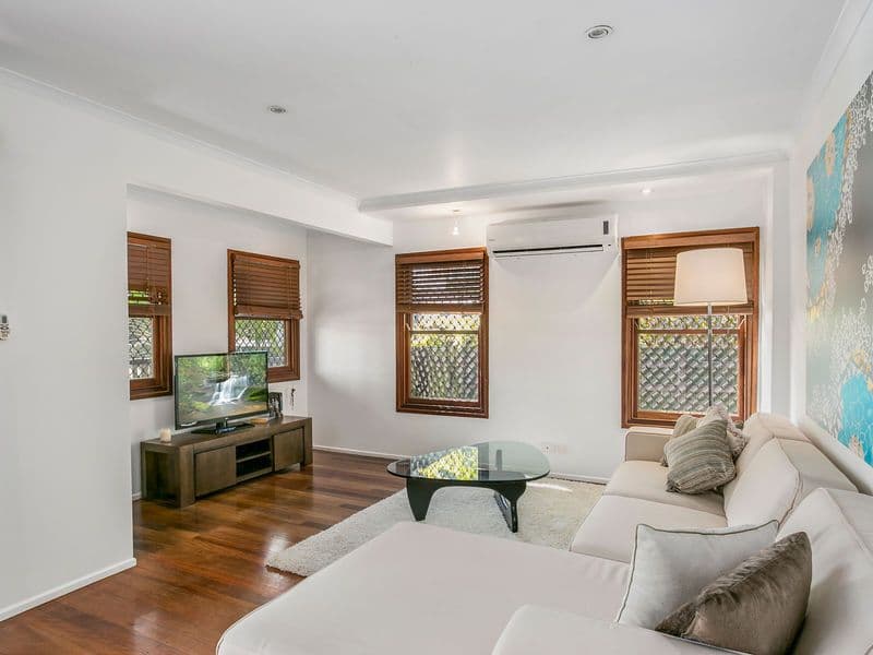 58 Whiting Street, Labrador QLD 4215, Labrador - Thumbnail 2