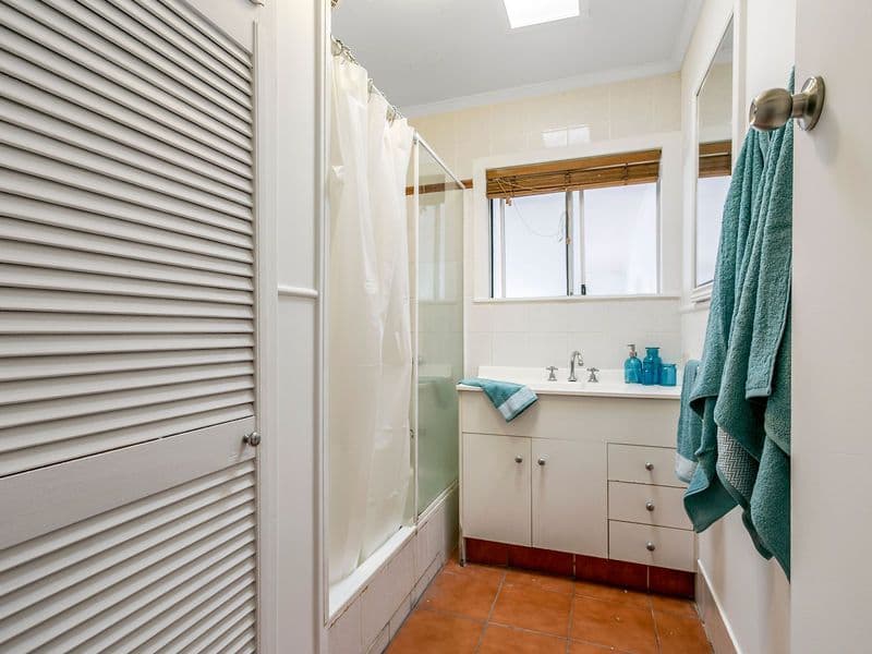 58 Whiting Street, Labrador QLD 4215, Labrador - Thumbnail 8
