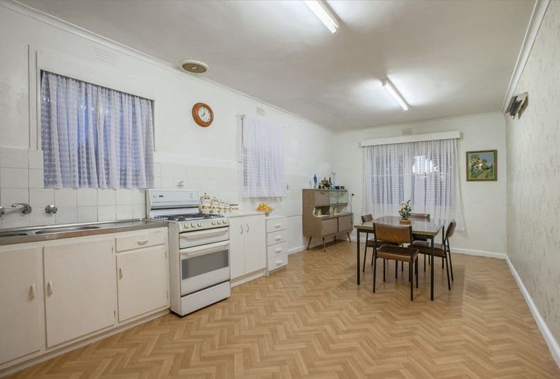 6 Winter Crescent, Reservoir VIC 3073, Reservoir - Thumbnail 6