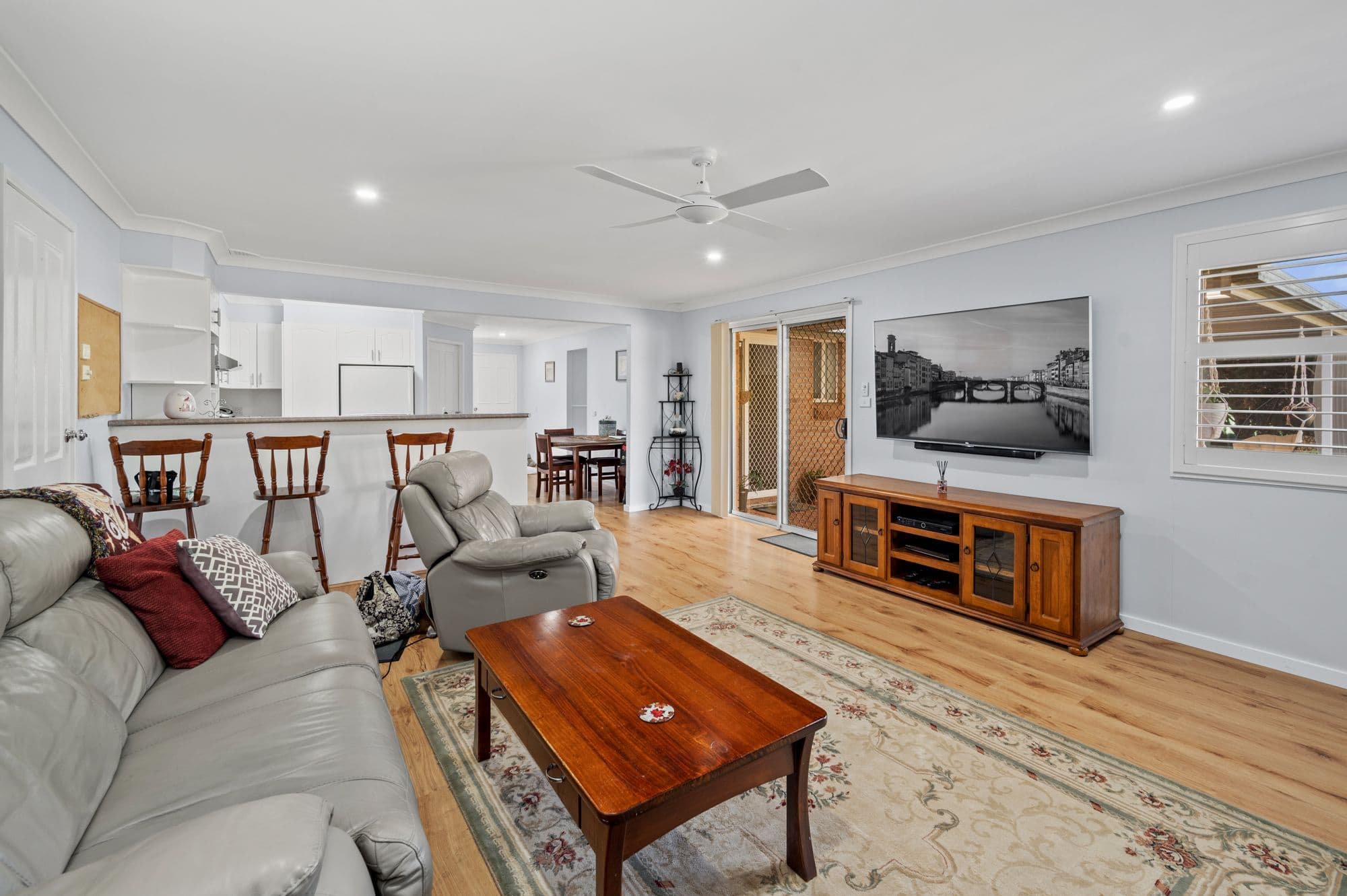28 Bardolph Avenue, Rosemeadow NSW 2560, Rosemeadow - Thumbnail 3