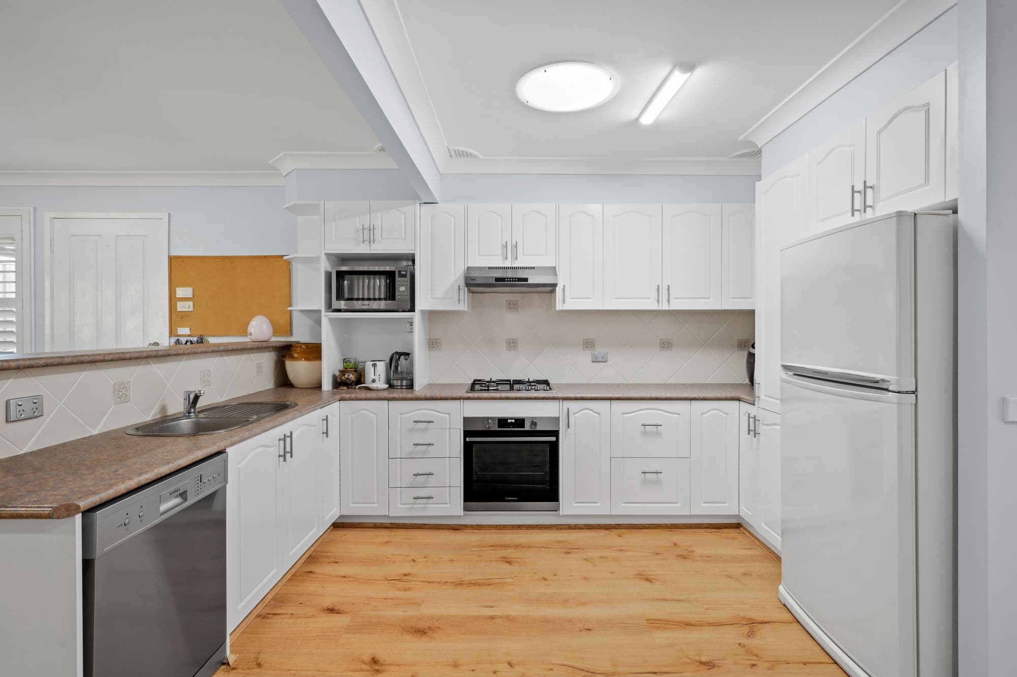 28 Bardolph Avenue, Rosemeadow NSW 2560, Rosemeadow - Thumbnail 6