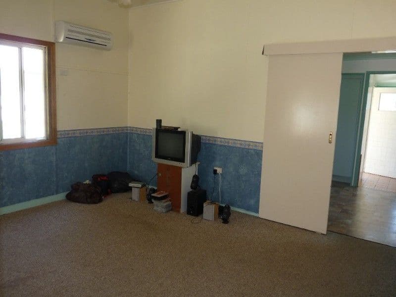 14 Mary Street, THE RANGE QLD 4700, The Range - Thumbnail 4