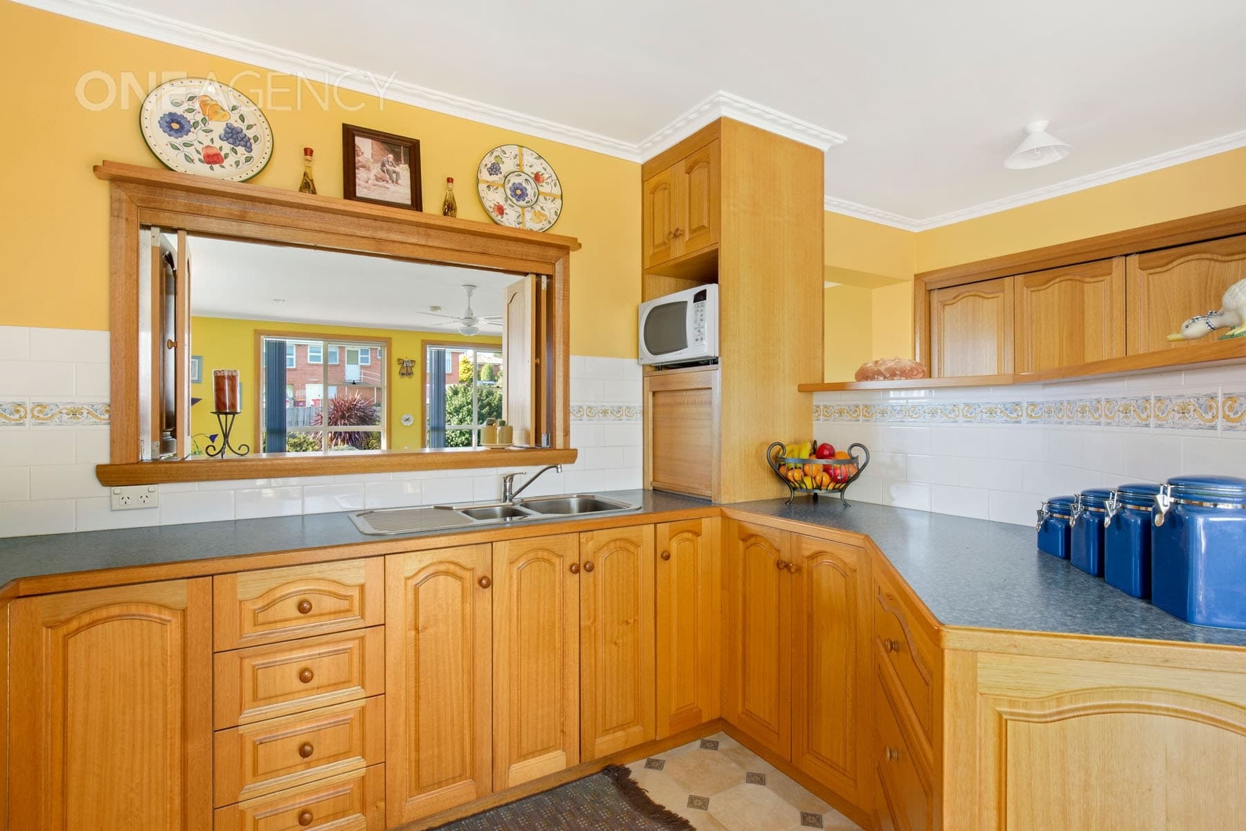10 Swan Street, Newnham, Newnham - Thumbnail 3