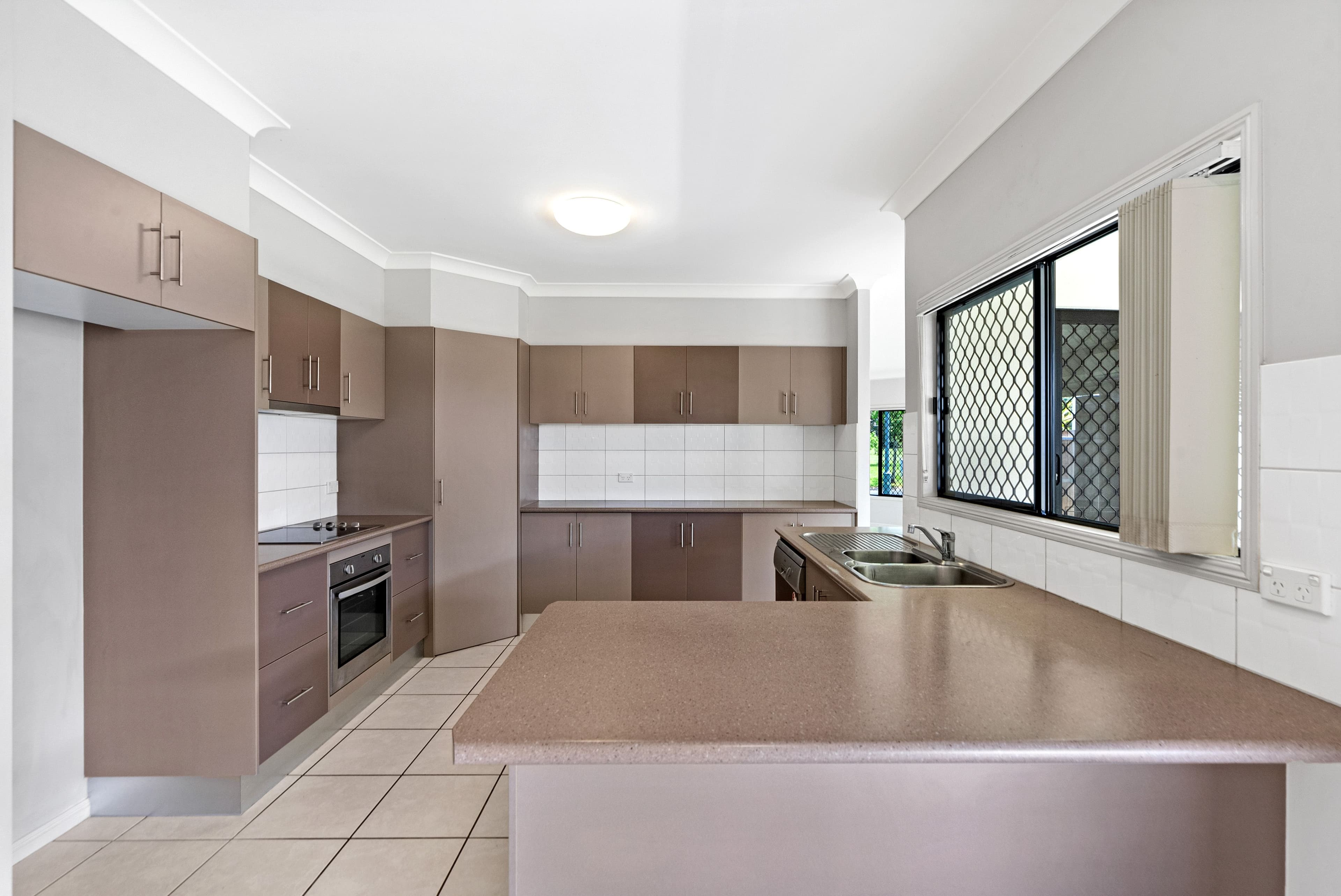 11 Byron Terrace, Redlynch QLD 4870, Redlynch - Thumbnail 7