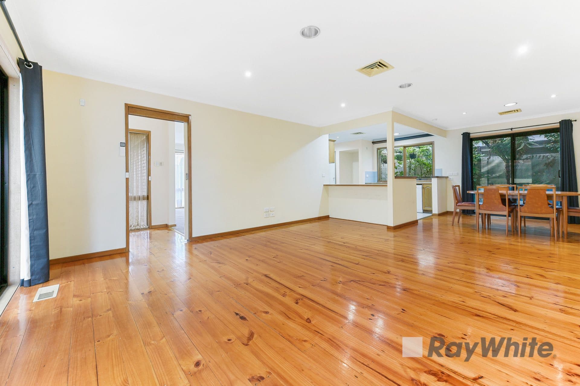 106 John Fawkner Drive, Endeavour Hills VIC 3802, Endeavour Hills - Thumbnail 4