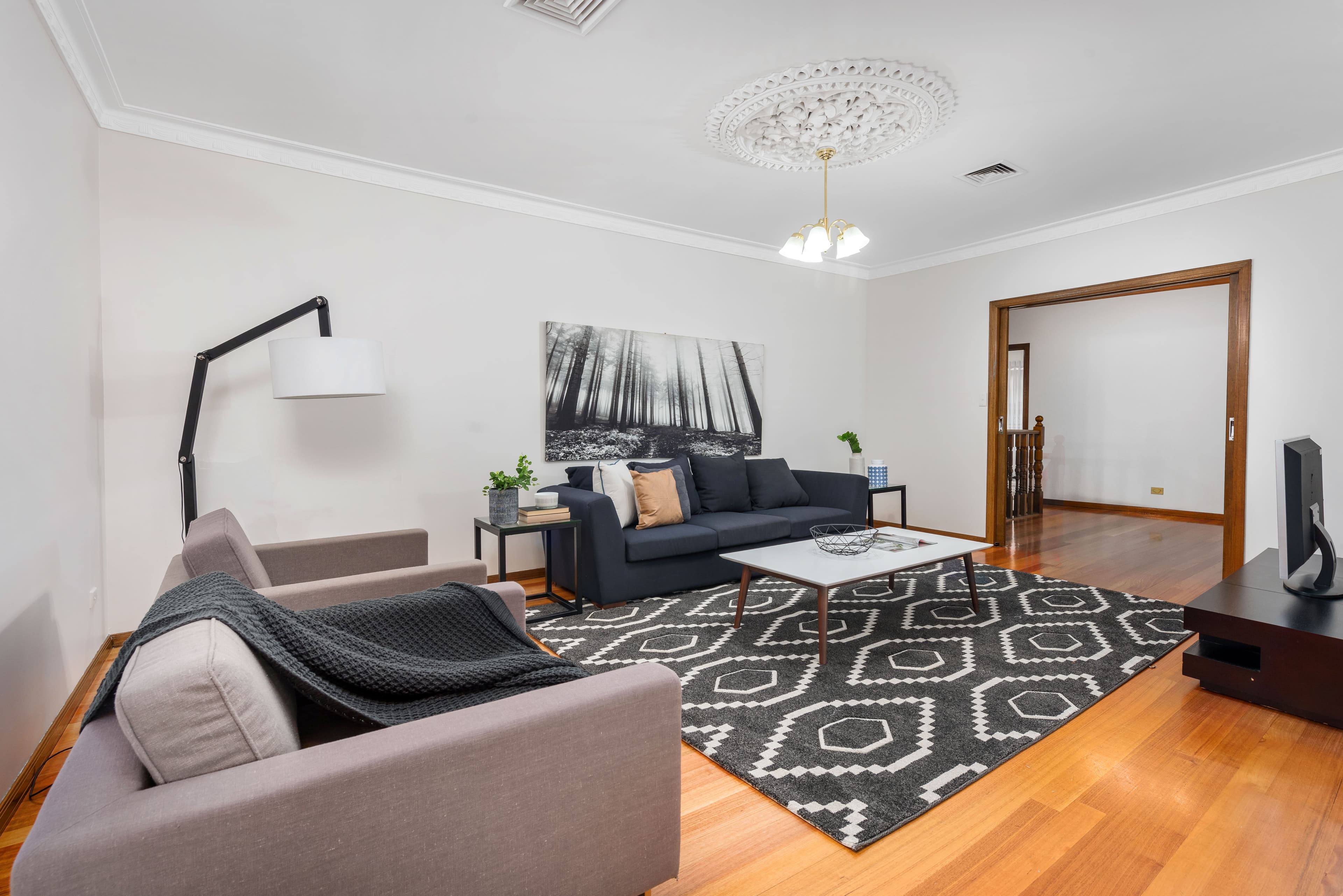 17 Medora Avenue, Bundoora VIC 3083, Bundoora - Thumbnail 2
