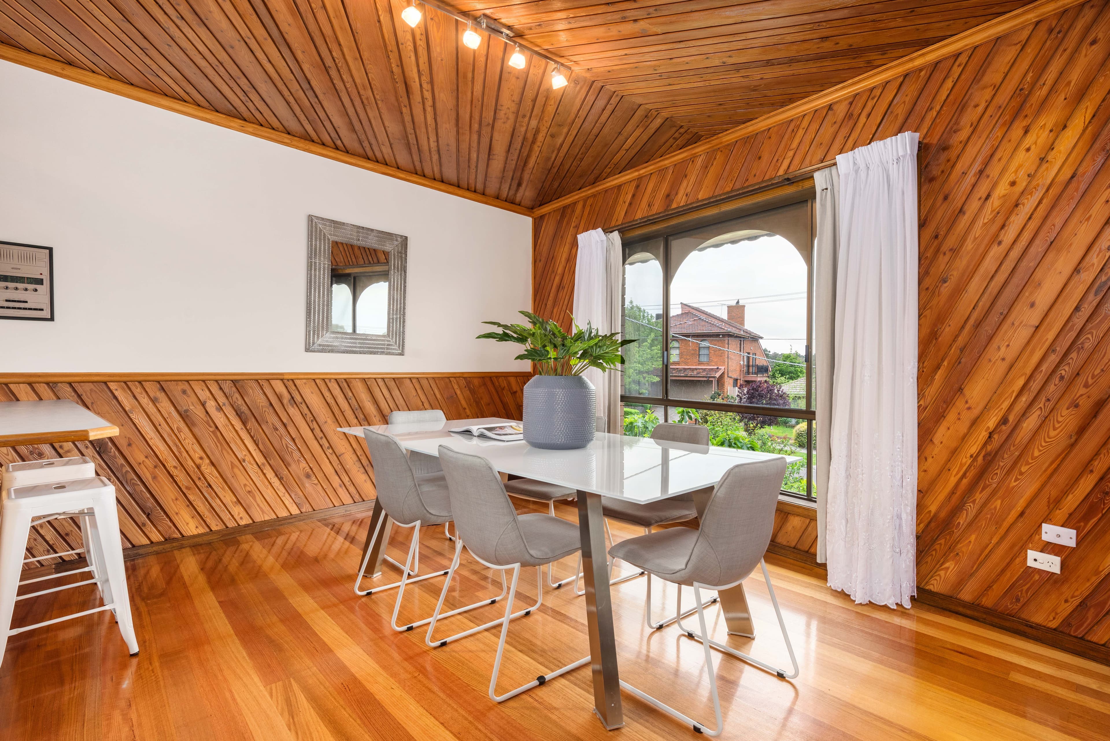 17 Medora Avenue, Bundoora VIC 3083, Bundoora - Thumbnail 4