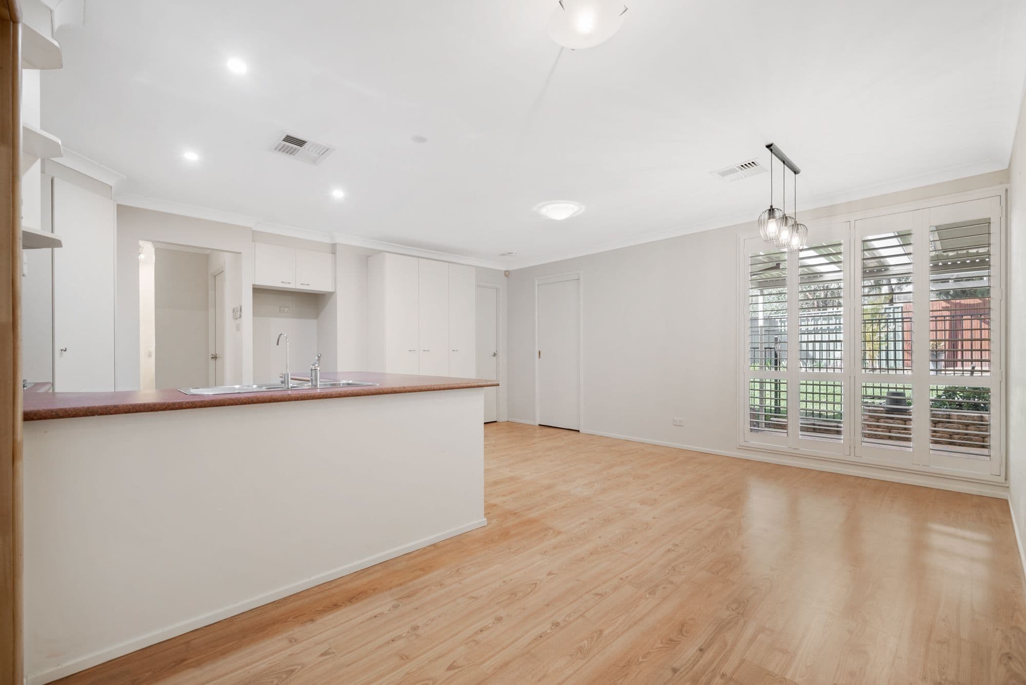 7 Dorcas Place, Rosemeadow NSW 2560, Rosemeadow - Thumbnail 4