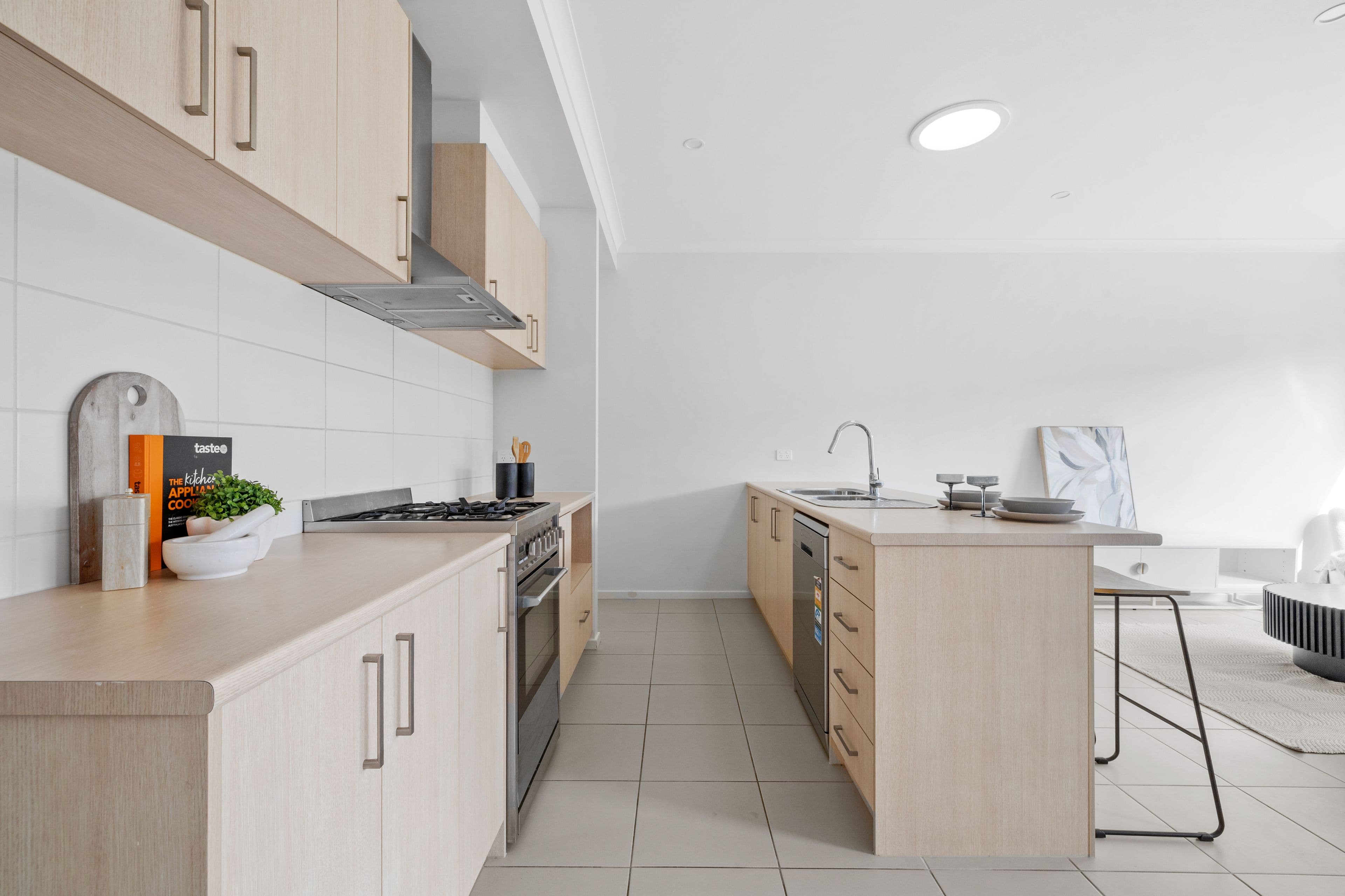 15 Mahla Avenue, Wollert VIC 3750, Wollert - Thumbnail 4