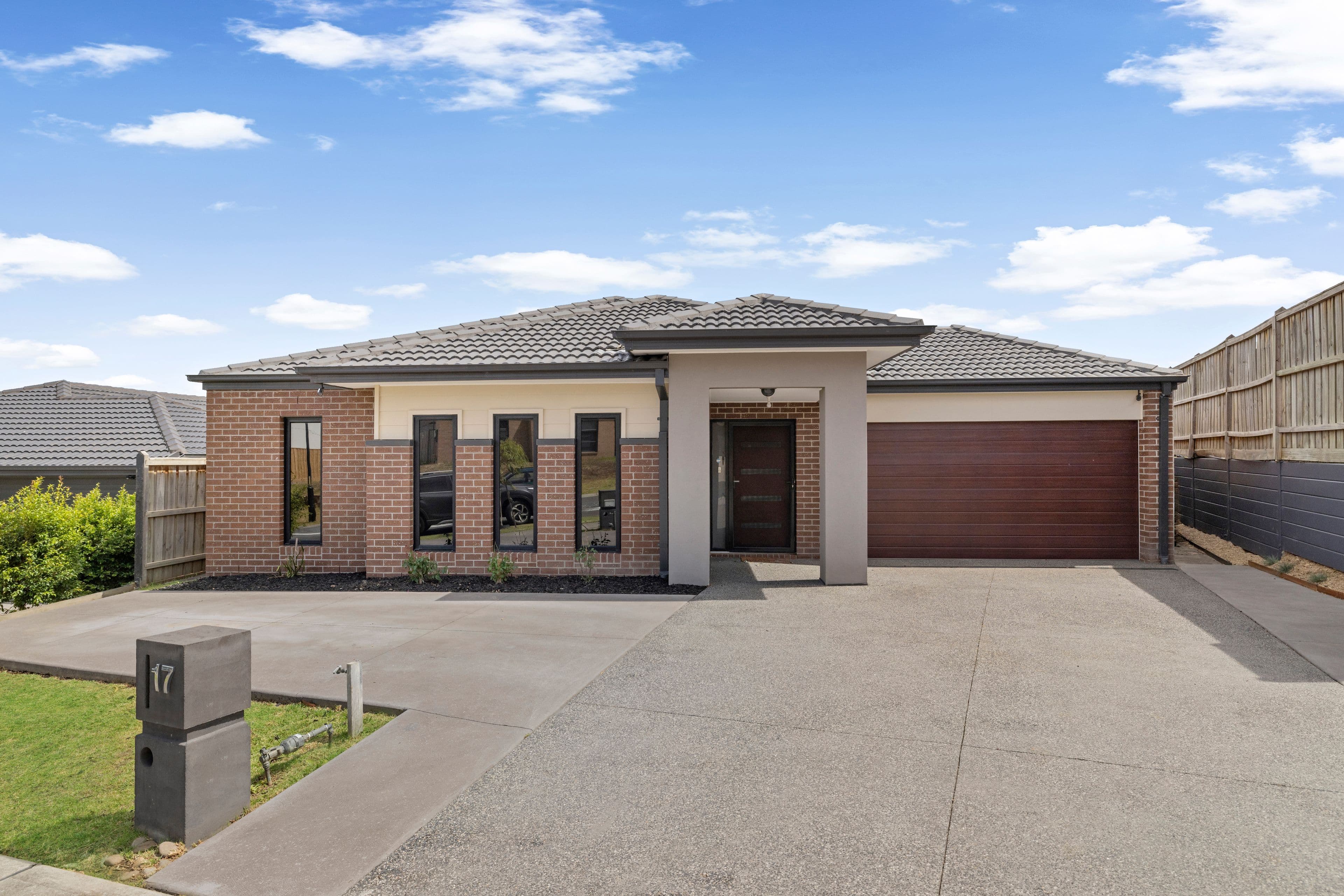 17 Summerhill Drive, Pakenham VIC 3810, Pakenham - Image 1