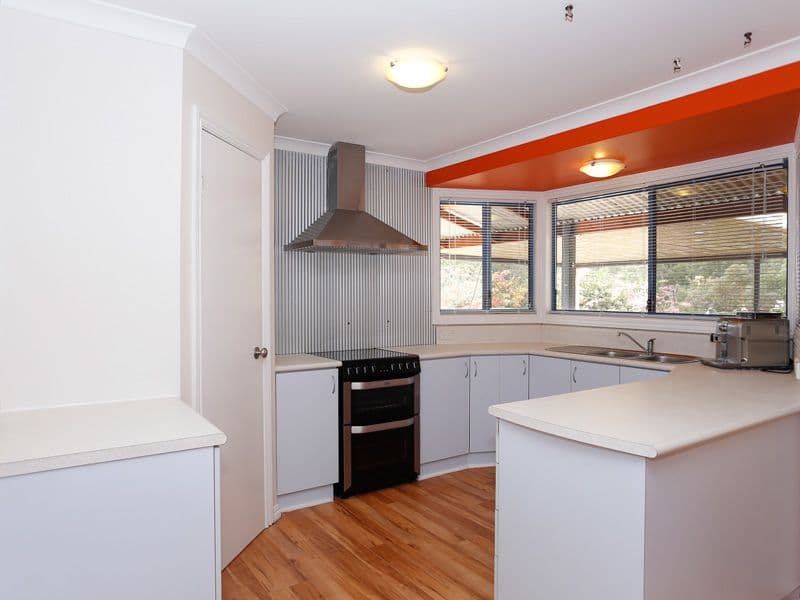 288 Ashmere Drive, BULLSBROOK WA 6084, Bullsbrook - Thumbnail 3