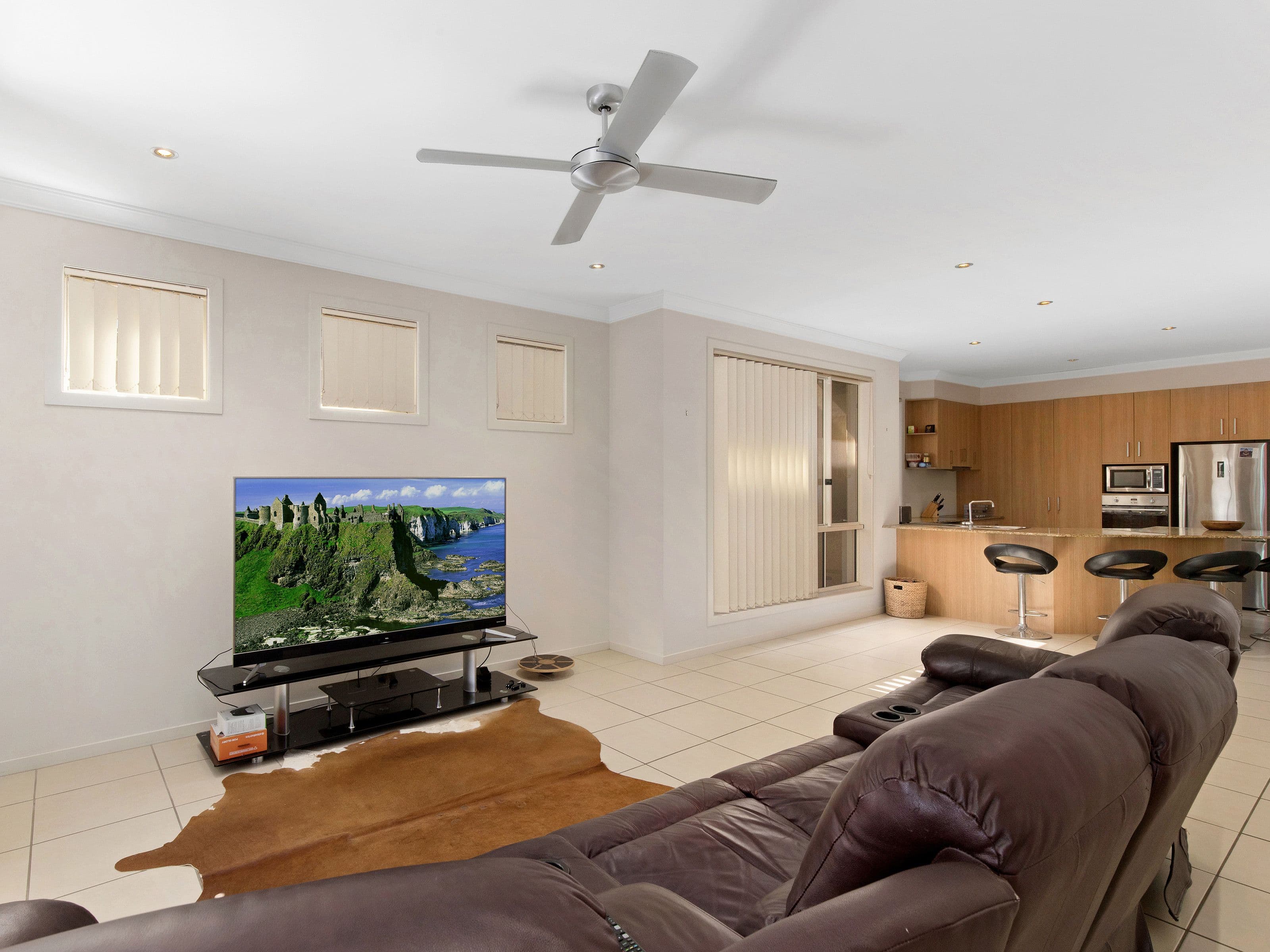 18 Chip In Place, Helensvale QLD 4212, Helensvale - Thumbnail 3