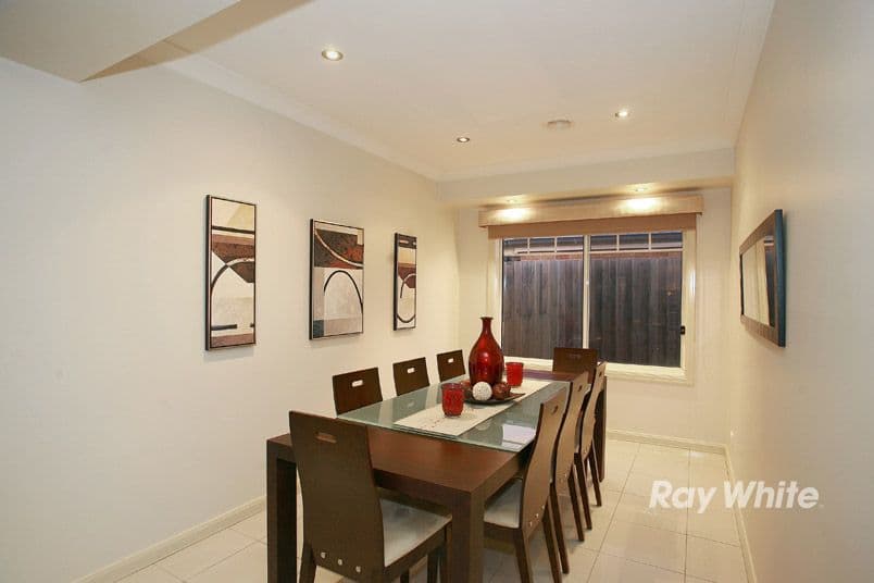 22 Evergreen Court, CRANBOURNE NORTH VIC 3977, Cranbourne North - Thumbnail 4