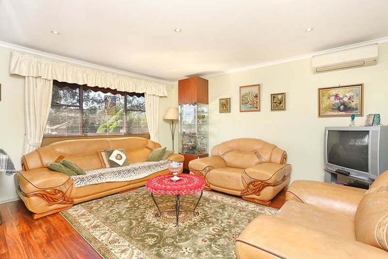 4 Bossley Road, Bossley Park NSW 2176, Bossley Park - Thumbnail 3