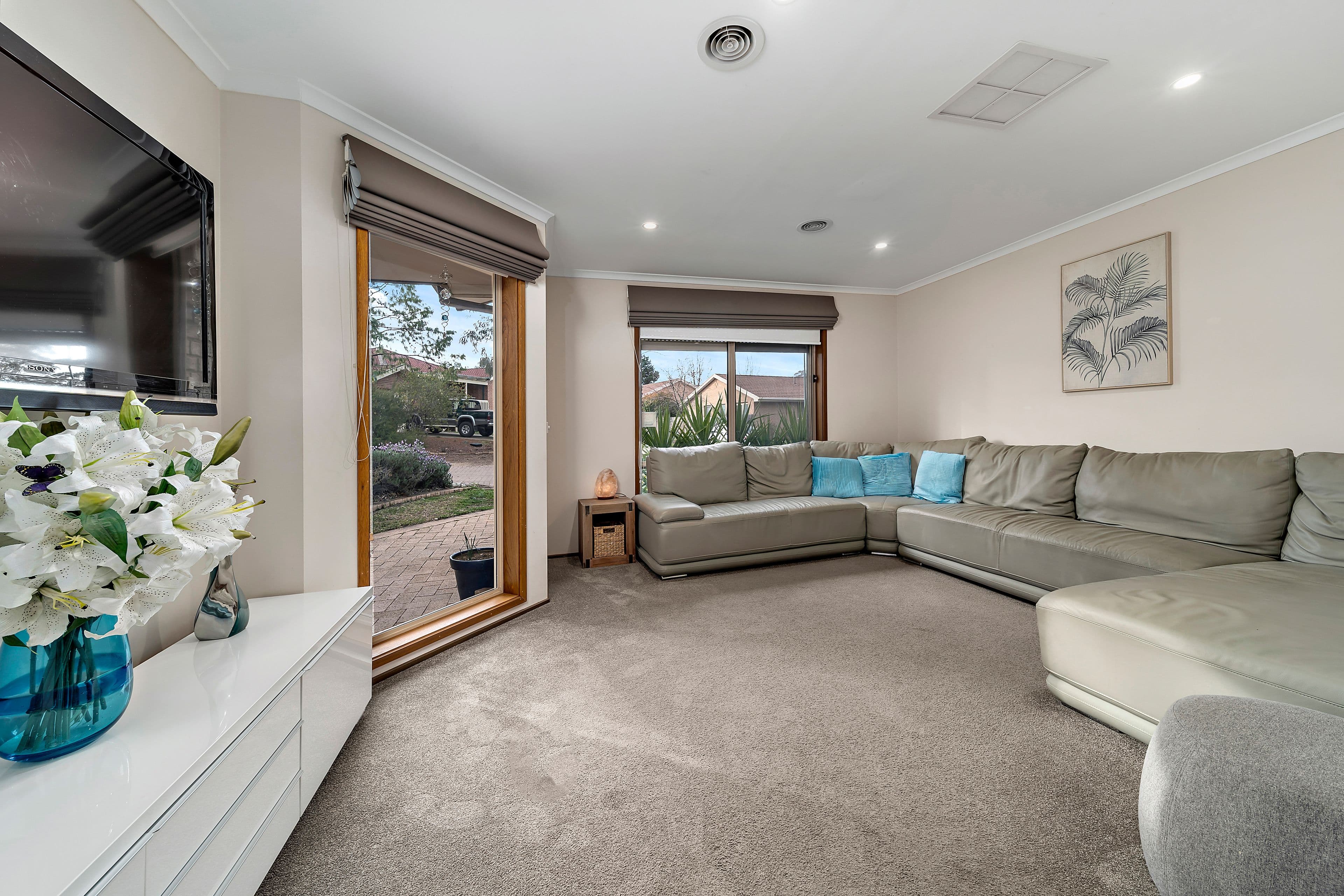 22 Phelp Court, Amaroo ACT 2914, Amaroo - Thumbnail 2