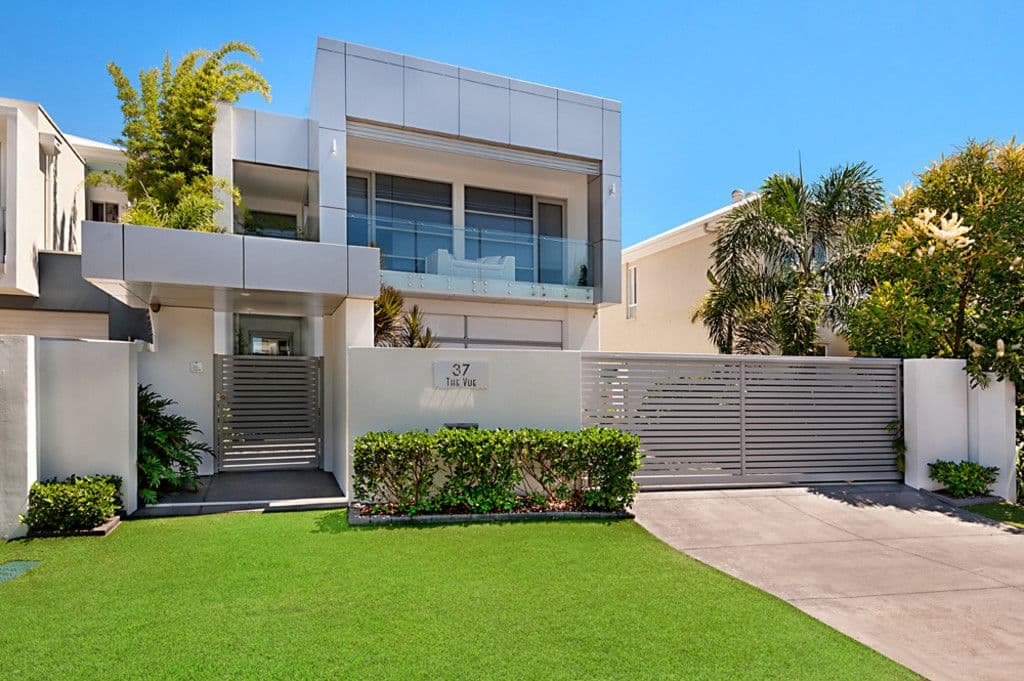 37 Harbourvue Court, Helensvale QLD 4212, Helensvale - Thumbnail 3